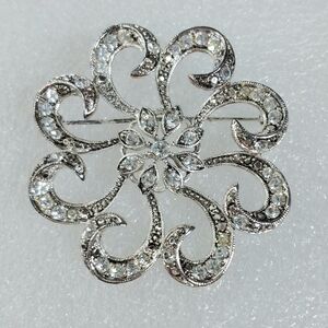 Vintage Clear Bead Set Rhinestone Floral Pinwheel Silver Plate Brooch Pin